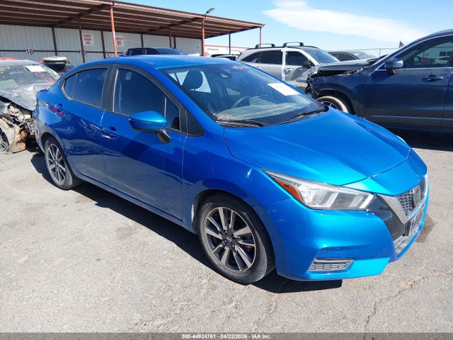 Salvage Nissan Versa Image