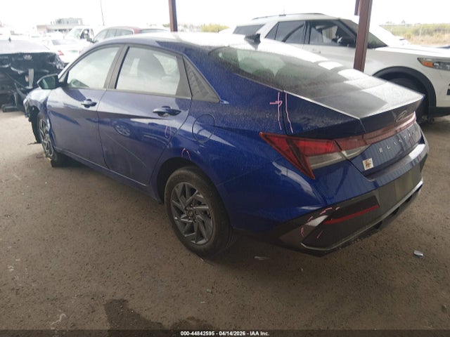 Hyundai ELANTRA Sel