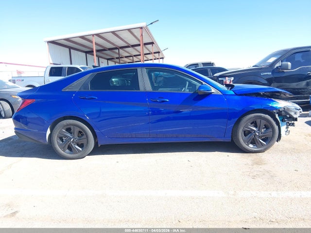 Hyundai ELANTRA Sel