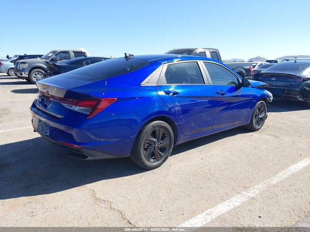 Hyundai ELANTRA Sel