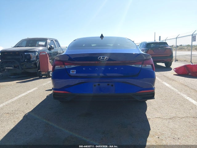 Hyundai ELANTRA Sel