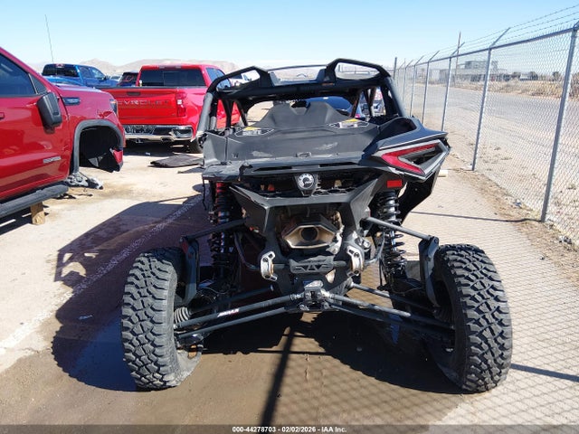 Can-Am Maverick R Max X Rs