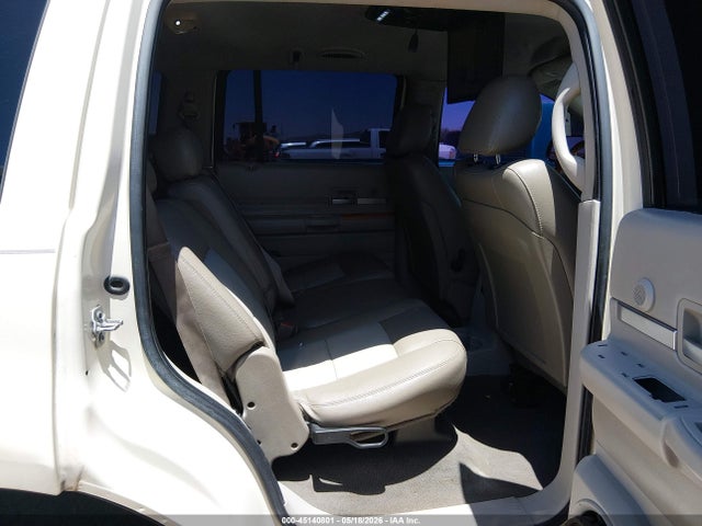 Chrysler Aspen Limited