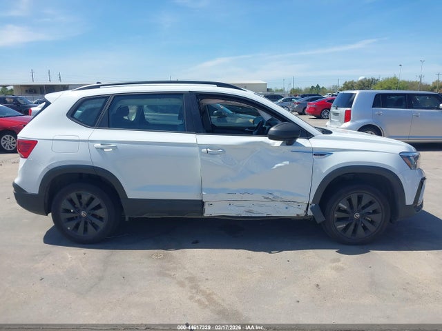 Volkswagen Taos 1.5t S