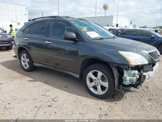 Salvage Lexus RX Image