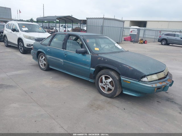 Salvage Pontiac Grand Prix Image