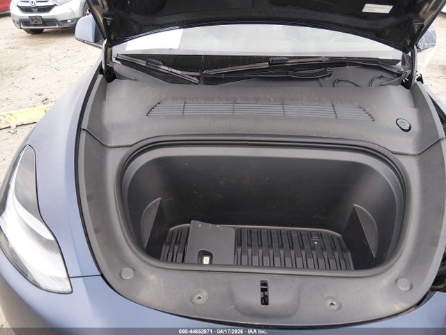 Tesla Model Y Long Range Dual Motor All-wheel Drive