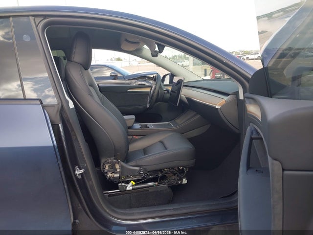 Tesla Model Y Long Range Dual Motor All-wheel Drive
