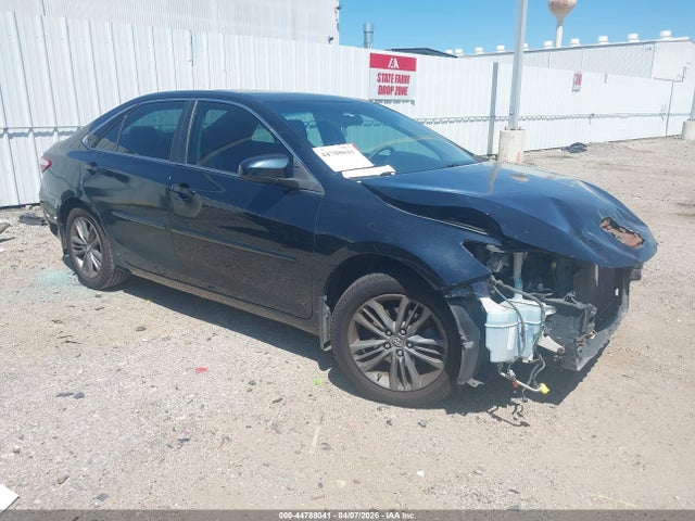 Salvage Toyota Camry Image