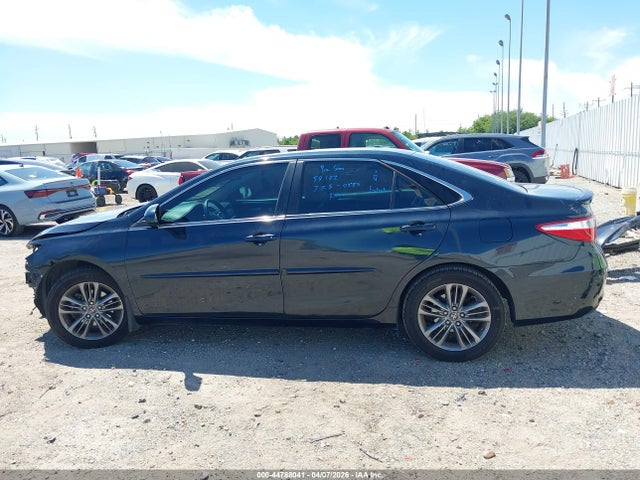 Toyota Camry Se