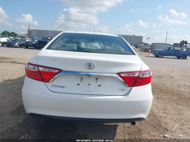Toyota Camry Le