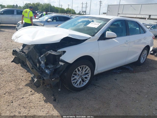 Toyota Camry Le
