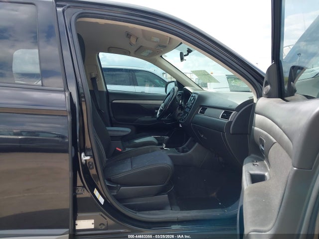 Mitsubishi Outlander Es