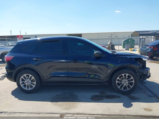 Ford Escape S