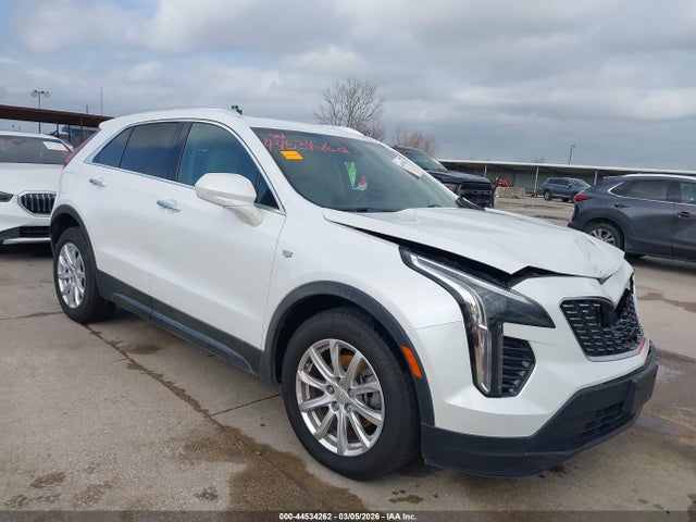 Salvage Cadillac XT4 Image