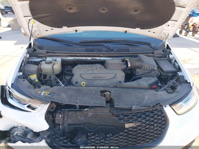 Chrysler Pacifica Touring L