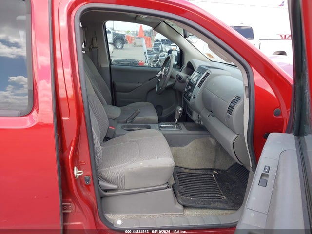 Nissan Frontier Sv