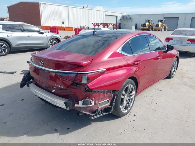 Lexus Es Ultra Luxury
