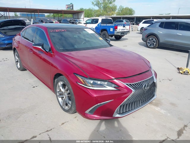 Salvage Lexus Es Image