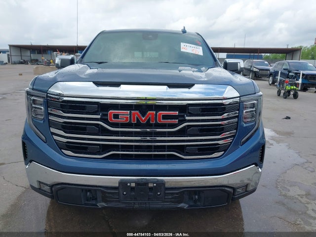 GMC Sierra 1500 2wd  Short Box Slt