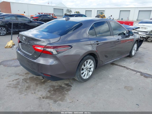 Toyota Camry Le