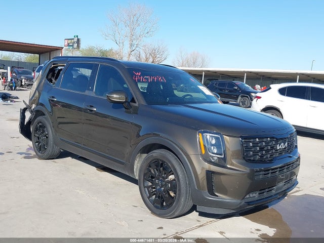 Salvage Kia Telluride Image