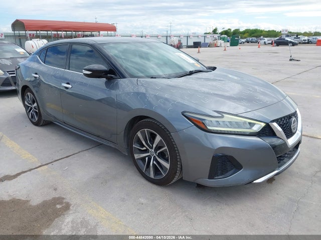 Salvage Nissan Maxima Image