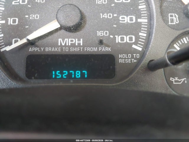 Chevrolet Suburban 1500 Ls