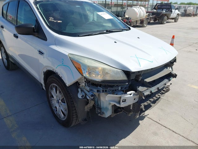 Ford Escape S