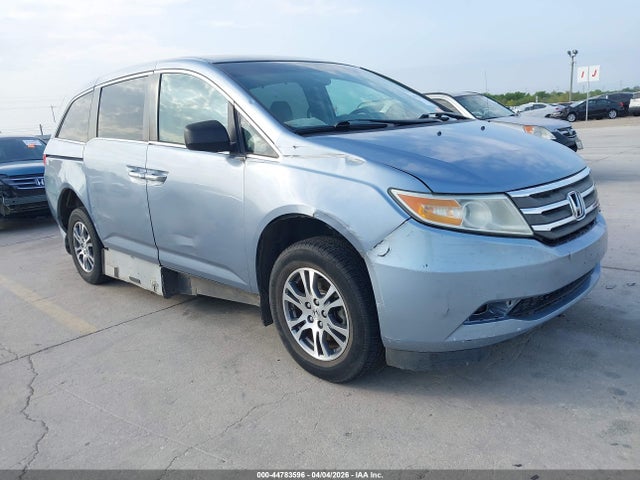 Salvage Honda Odyssey Image