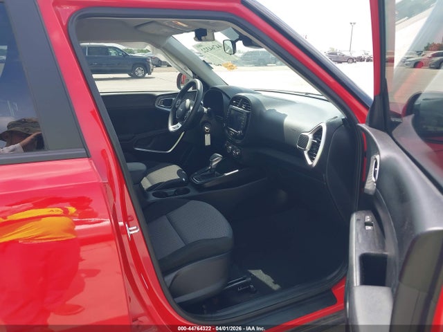 Kia Soul Lx