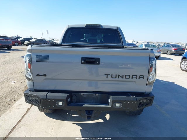 Toyota Tundra Sr5 5.7l V8
