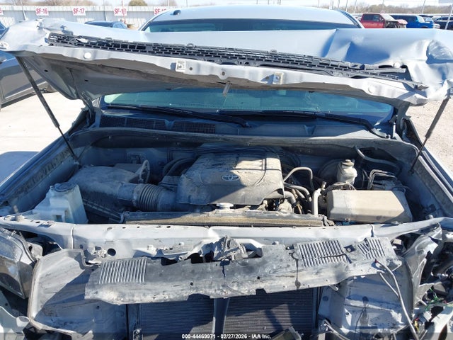 Toyota Tundra Sr5 5.7l V8