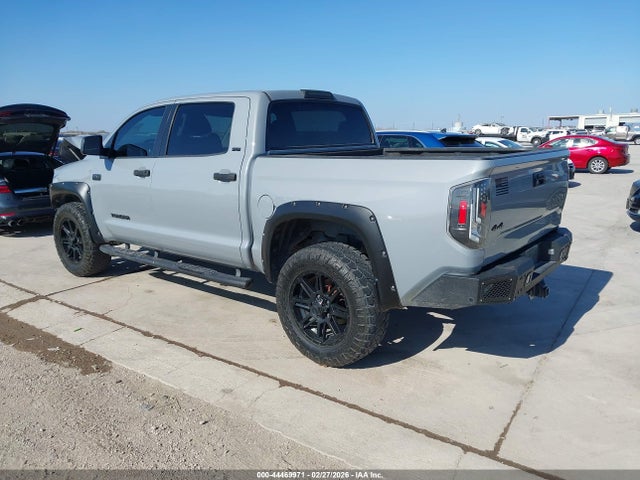 Toyota Tundra Sr5 5.7l V8