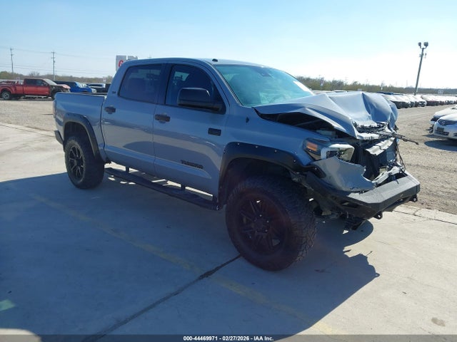 Salvage Toyota Tundra Image