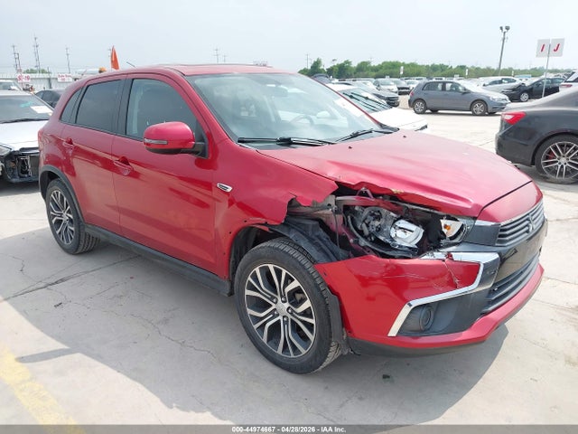 Salvage Mitsubishi Outlander Image
