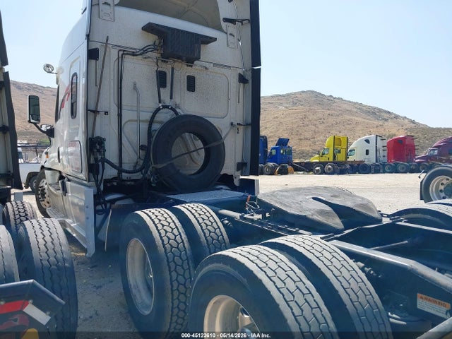 Freightliner Cascadia 125