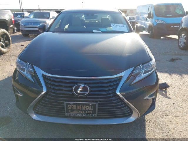 Lexus Es
