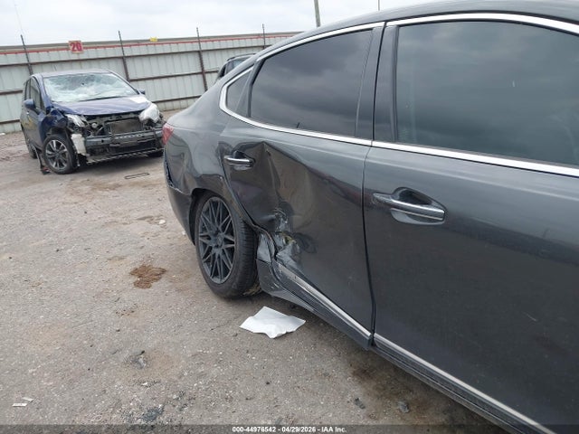 Kia Cadenza Technology