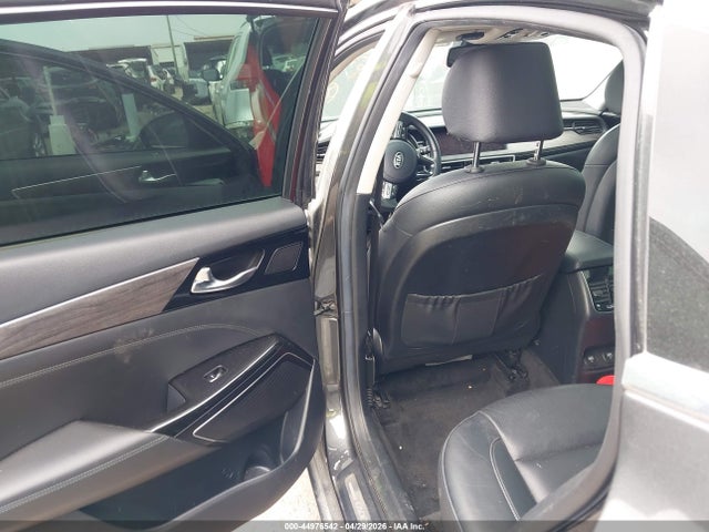Kia Cadenza Technology