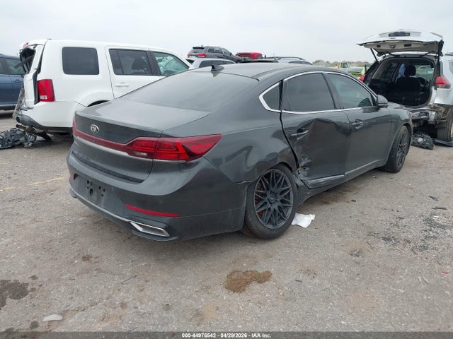Kia Cadenza Technology