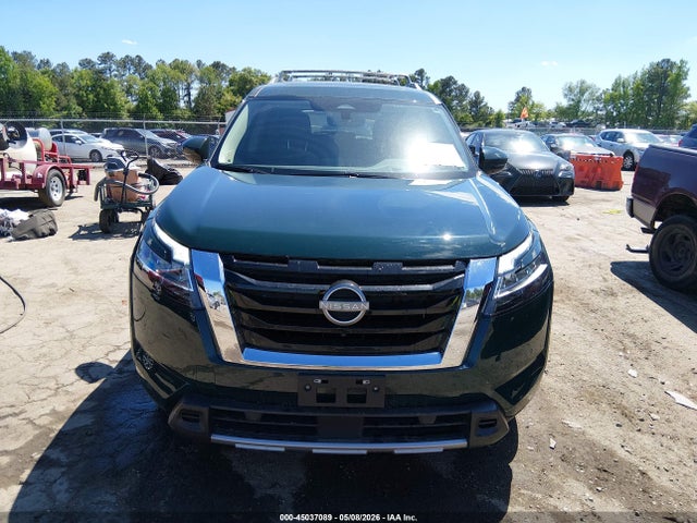 Nissan Pathfinder Platinum 4wd