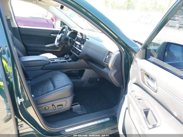 Nissan Pathfinder Platinum 4wd
