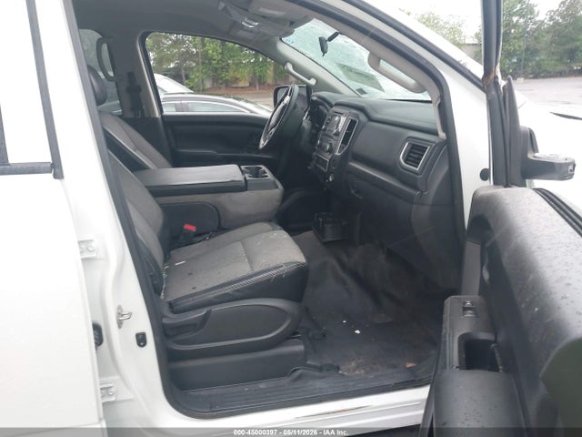 Nissan Titan S