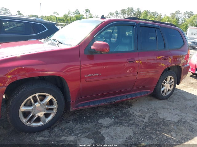 GMC Envoy Denali