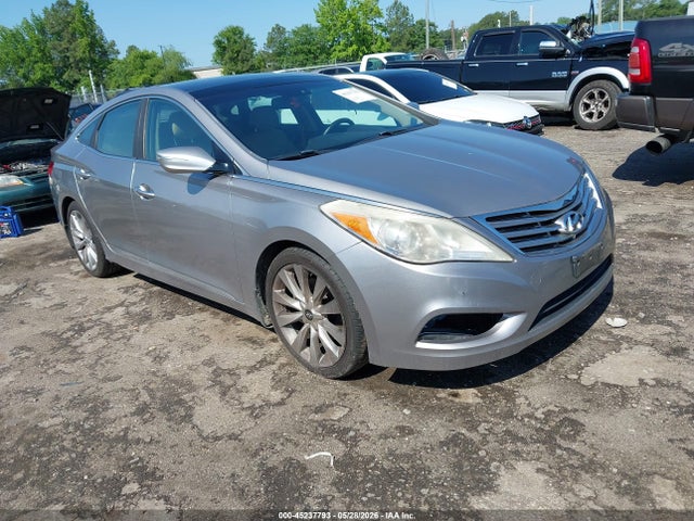 Salvage Hyundai Azera Image