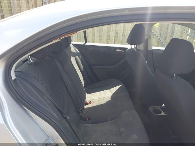 Volkswagen Jetta 2.0l S