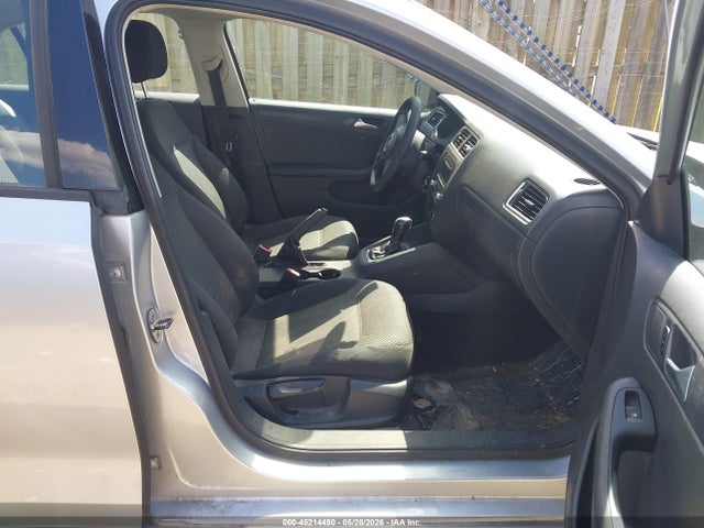 Volkswagen Jetta 2.0l S