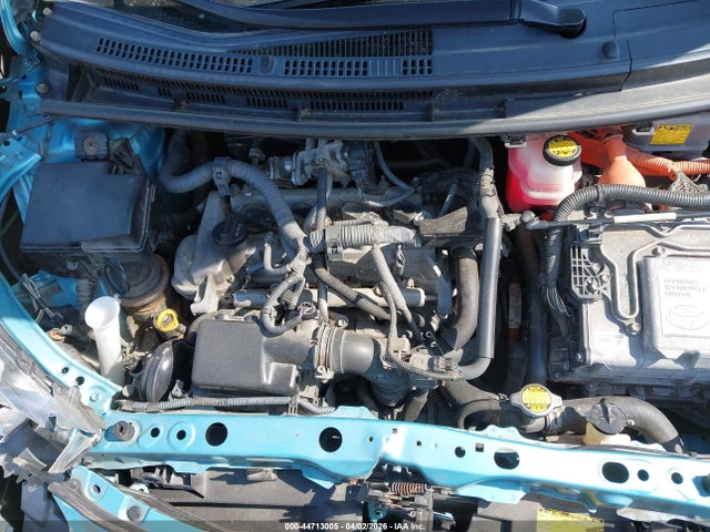 Toyota Prius c Three