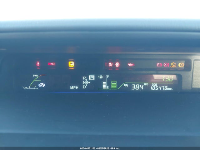 Toyota Prius v Two